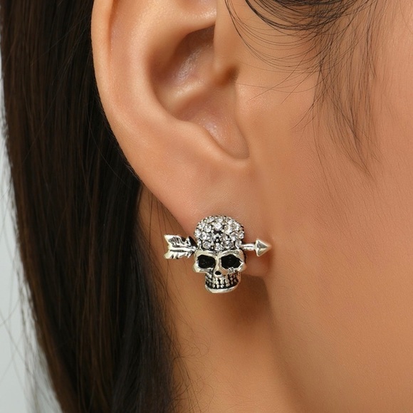 GlitzBlitz Boutique Jewelry - Any 3/$25! Silver Crystal Pave Skull w/Arrow Earrings